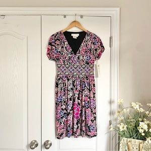 NWT Maggie London Petites Orchid and Black Printed Press